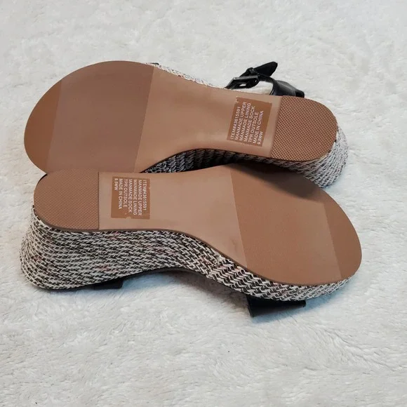 a Wide - Picture 6 of 10